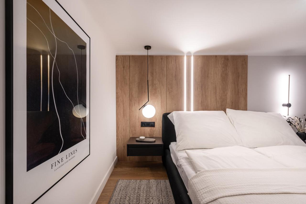 E56 - Grand Boulevard Heritage - Location By Bqa Lejlighed Budapest